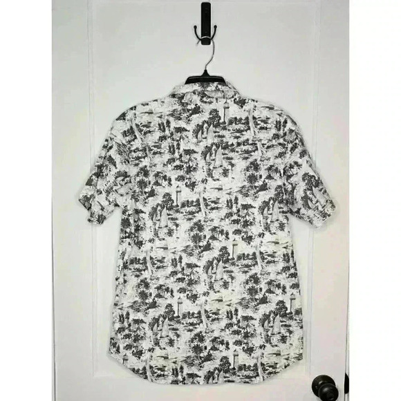 Size Medium Columbia Regular Fit Lighthouse Sailboat Print Button Up Shirt - Picture 2 of 5